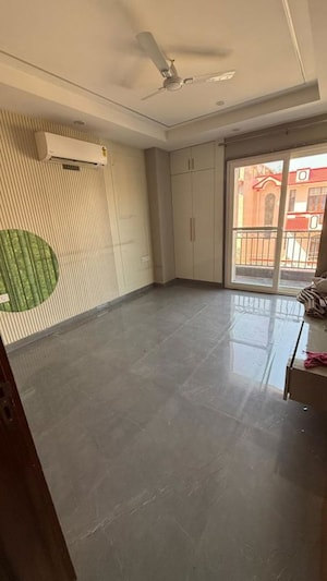Room in 3 BHK Independent House at Ansal Plaza Sector-23, Sector 23 – for Rent
