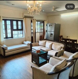 Living Room in 2 BHK Apartment at Seema Apartment Bandra, Bandra West – for Rent