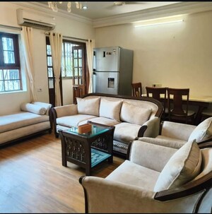 Living Room in 2 BHK Apartment at Seema Apartment Bandra, Bandra West – for Rent