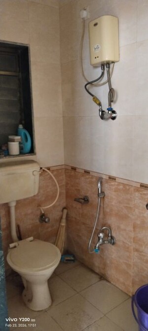 Bathroom in 2 BHK Apartment at Vardhman Gardens, Balkum Pada – for Rent