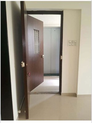 Room in 2 BHK Apartment at Madhuban Shiv Dham Complex, Malad East – for Rent