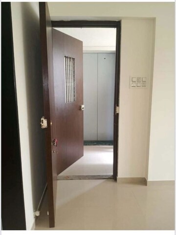 Room in 2 BHK Apartment at Madhuban Shiv Dham Complex, Malad East – for Rent