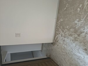 Room in 2 BHK Apartment at Ghatkopar East – for Rent