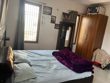 Bedroom in 3 BHK Builder Floor at Sector 5 – for Rent