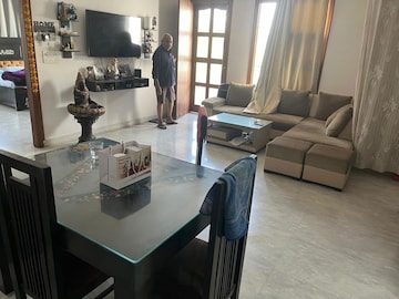 3 BHK Builder Floor For Rent in Sector 5