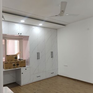 Room in 3 BHK Apartment at RNP 1, Kondapur – for Rent