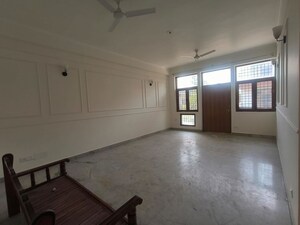 Room in 2 BHK Independent House at RWA Apartments Sector 41, Sector 41 – for Rent
