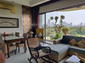 Team Area in 3 BHK Apartment at Atul Tardeo, Tardeo – for Rent