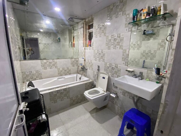 Attached Bathroom, kopar khairane 3 Bedroom 2200 Sq.Ft. Apartment In Kopar Khairane Navi Mumbai 10093838