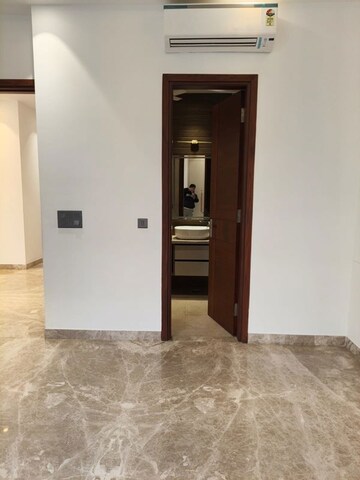 3 BHK Builder Floor For Rent in East Of Kailash