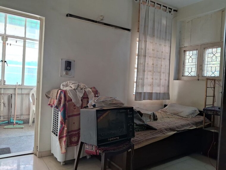Bedroom, east of kailash 2 Bedroom 1100 Sq.Ft. Builder Floor In East Of Kailash Delhi 10093824