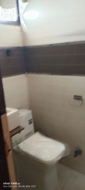 Room in 3 BHK Apartment at Dwarka – for Rent