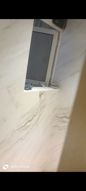 Room in 2.5 BHK Apartment at Dipti Aaryavarta, Andheri East – for Sale