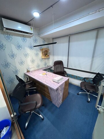  Office Space For Rent in Vastrapur