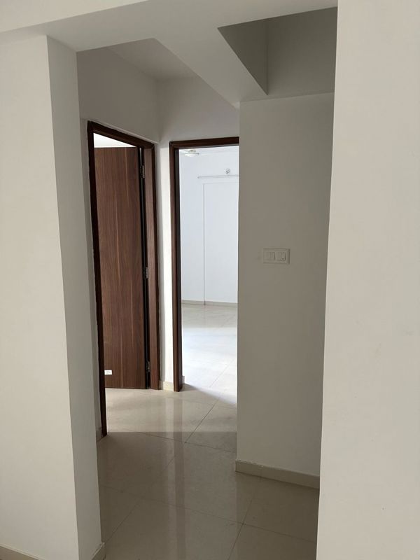 2 BHK Apartment For Rent in Majestique Manhattan G Building