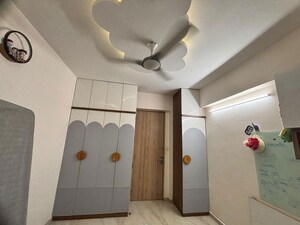 Room in 3 BHK Apartment at TG Arte, Kudlu Gate – for Rent