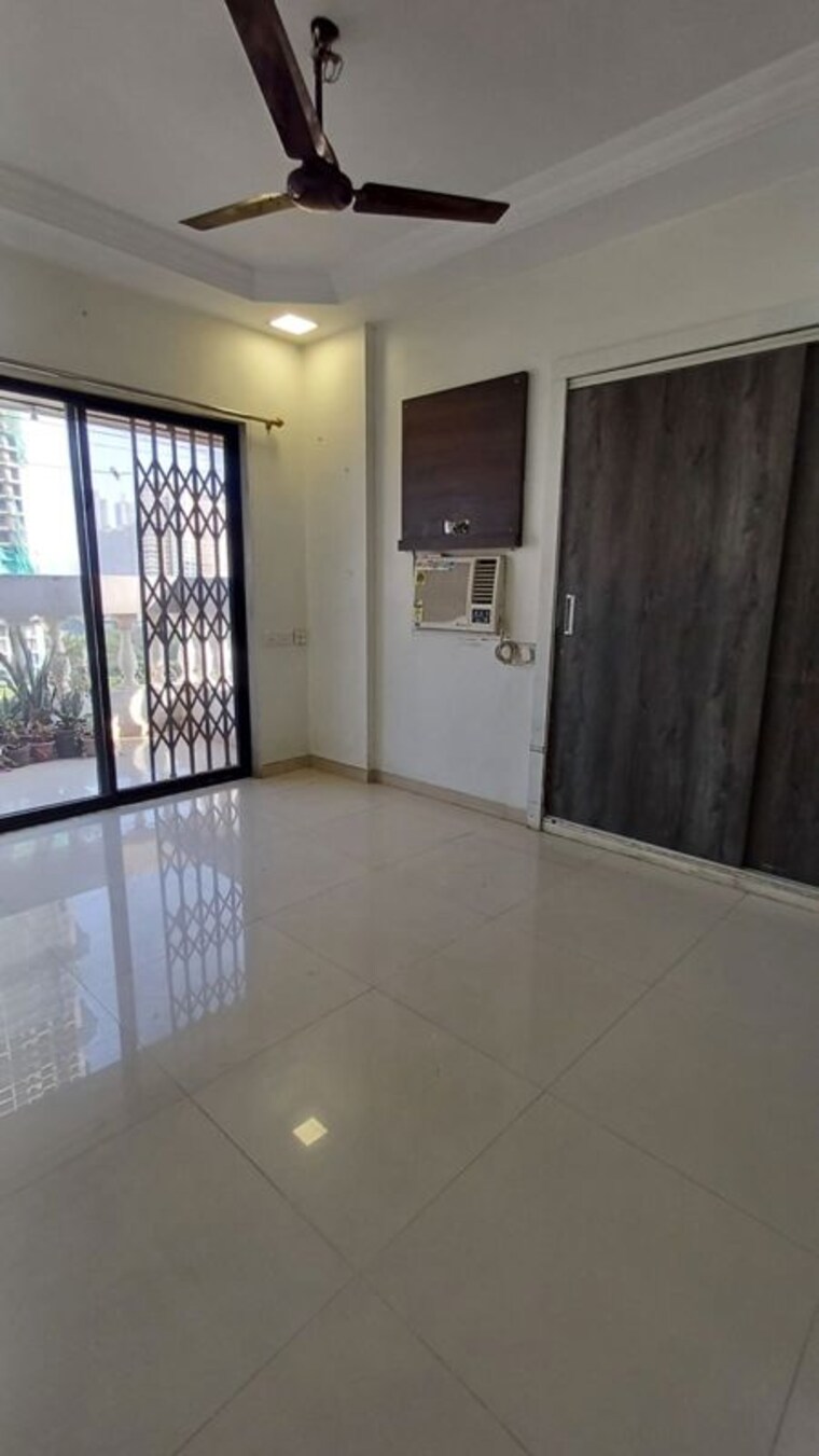 Room, raunak-park-view 2 Bedroom 700 Sq.Ft. Apartment In Ghodbunder Road Thane 10094071