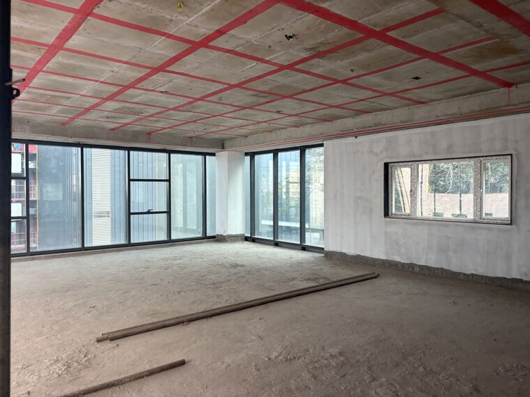  Parking, madhapur Commercial Office Space 10000 Sq.Ft. In Madhapur Hyderabad 10094065