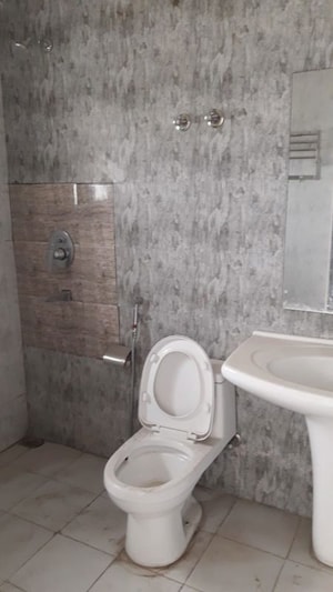 Bathroom in 3 BHK Builder Floor at Omaxe Silver Birch, North Mullanpur – for Sale