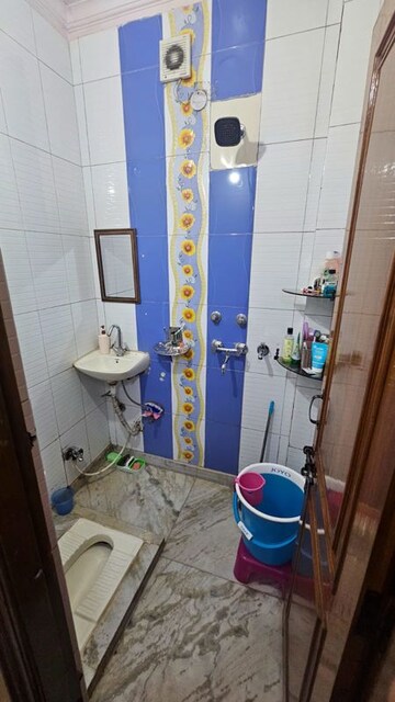 Bathroom in 2 BHK Builder Floor at Rohini Sector 25 – for Sale
