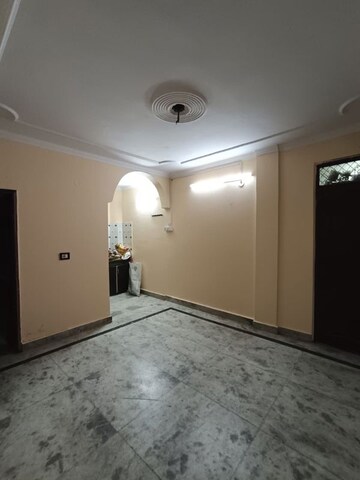 1 BHK Builder Floor For Rent in Motia Khan