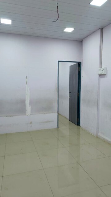 Room in  Office Space at Highland Park CHS, Kandivali West – for Rent