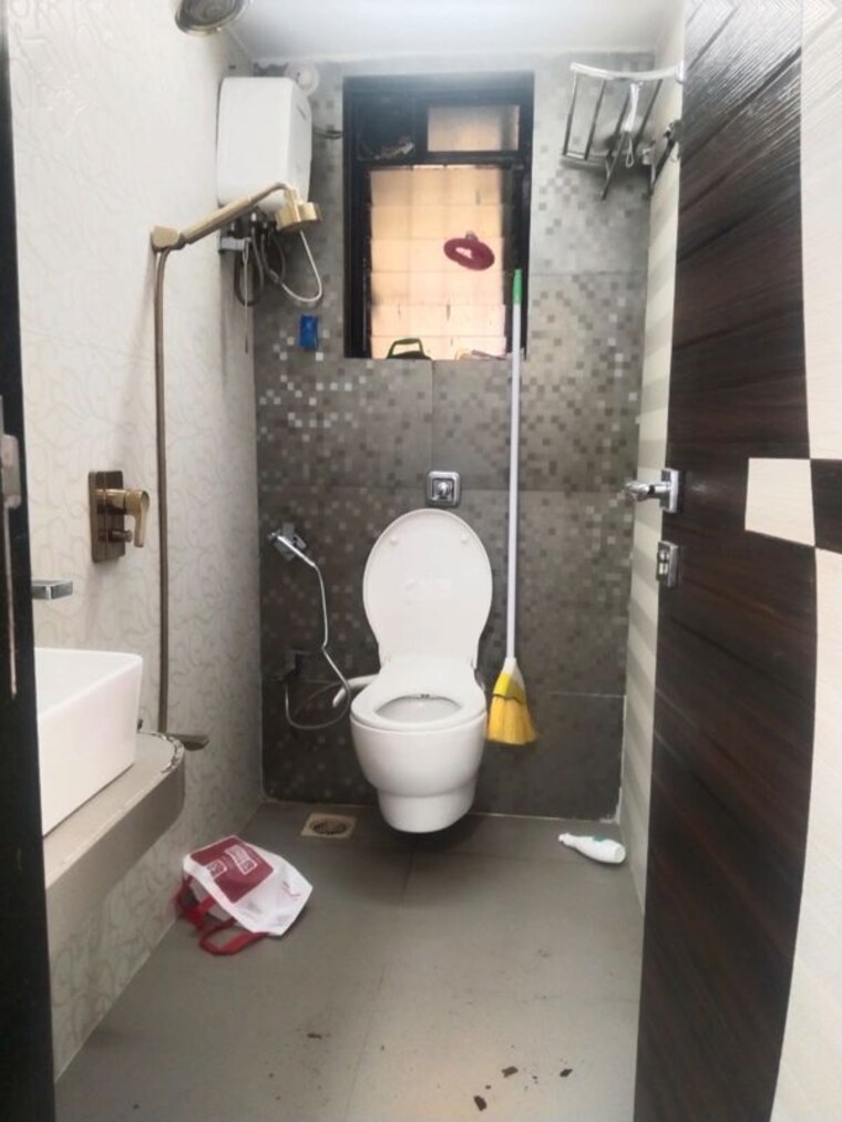 Bathroom, gajra-bhoomi-tower 3 Bedroom 1500 Sq.Ft. Apartment In Kharghar Navi Mumbai 10094120