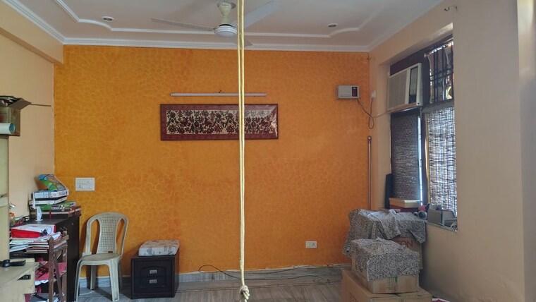 Room, sector 55 3 Bedroom 1810 Sq.Ft. Independent House In Sector 55 Noida 10094170