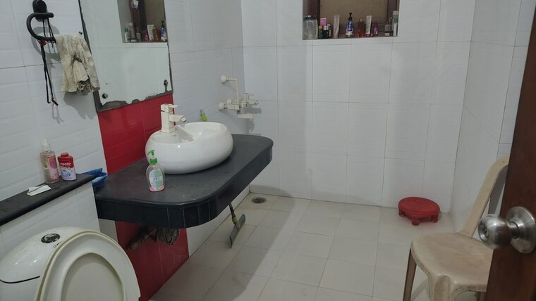 Bathroom, sector 55 3 Bedroom 1810 Sq.Ft. Independent House In Sector 55 Noida 10094170