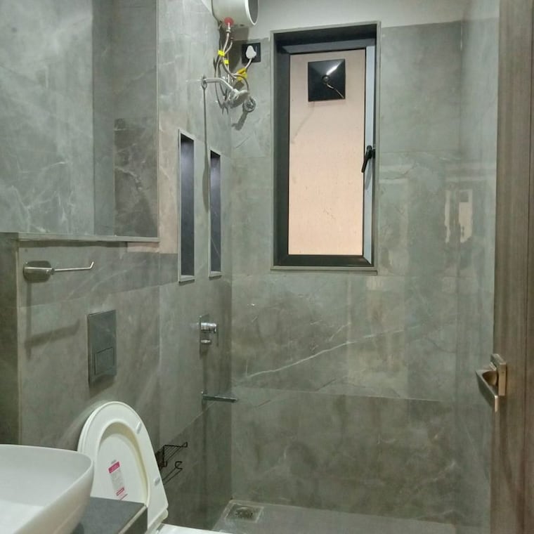 Bathroom, khar west 2 Bedroom 700 Sq.Ft. Apartment In Khar West Mumbai 10094149