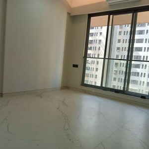 Room in 2 BHK Apartment at Khar West – for Rent