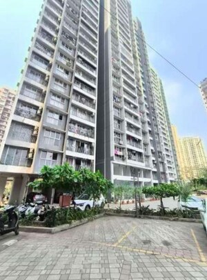 2 BHK Apartment – Exterior View View at The Wadhwa Solitaire, Kolshet Road - for Sale