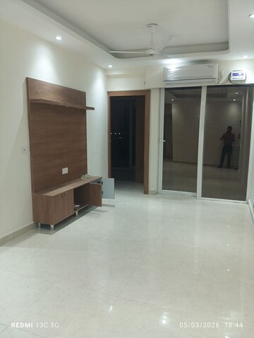 2 BHK Apartment For Rent in Signature Global Prime, Sector 63a