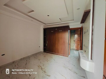 Bedroom in 4 BHK Builder Floor at Sector 73 – for Sale