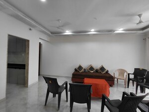 Team Area in 3 BHK Apartment at Mangal Karini, Goregaon West – for Rent