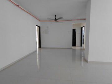 Room in 3 BHK Apartment at Khodiyaar Siddharth Nagar Goodwill CHS, Goregaon West – for Rent