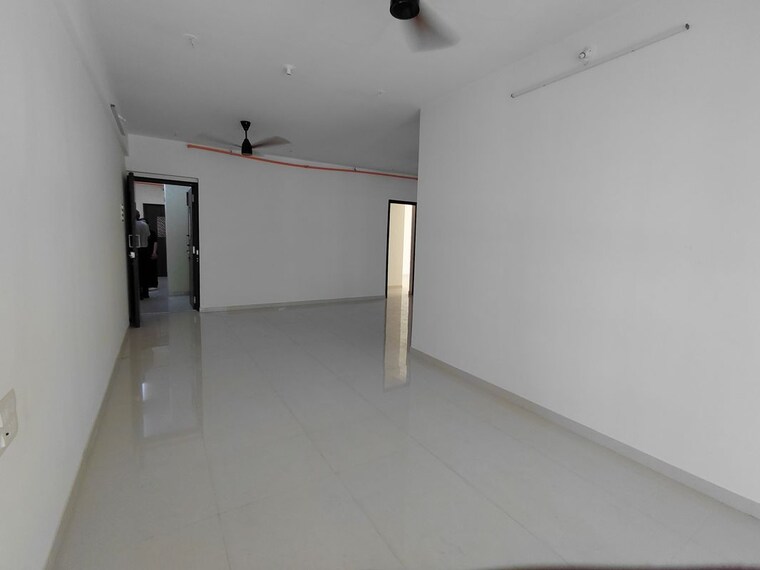 Room, khodiyaar-siddharth-nagar-goodwill-chs 3 Bedroom 1004 Sq.Ft. Apartment In Goregaon West Mumbai 10094770