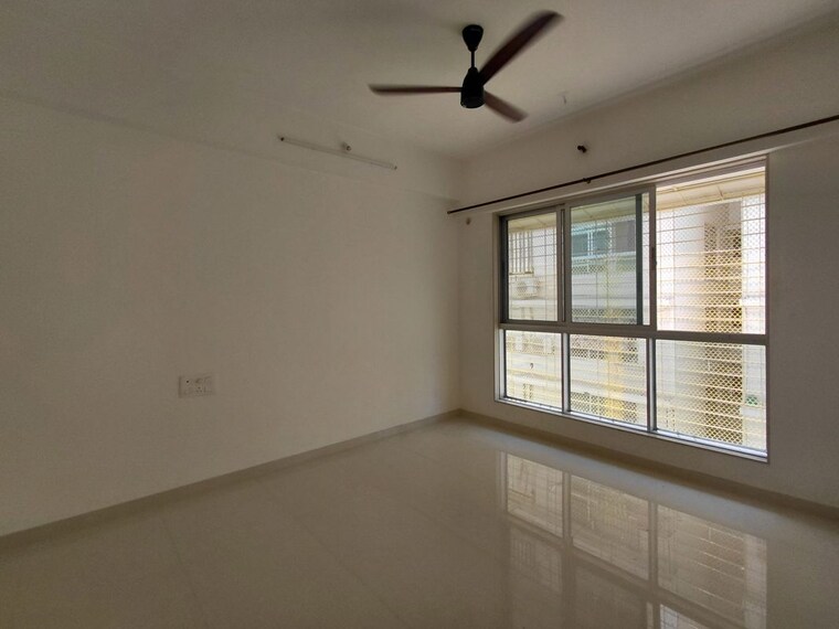 Room, khodiyaar-siddharth-nagar-goodwill-chs 3 Bedroom 1004 Sq.Ft. Apartment In Goregaon West Mumbai 10094770