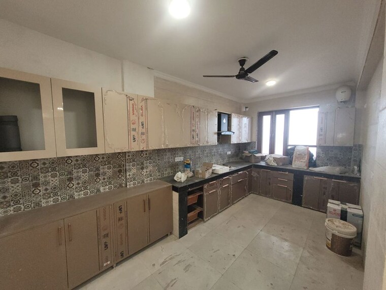 Kitchen, ansal-plaza-sector-23 4 Bedroom 360 Sq.Yd. Builder Floor In Sector 23 Gurgaon 10094777