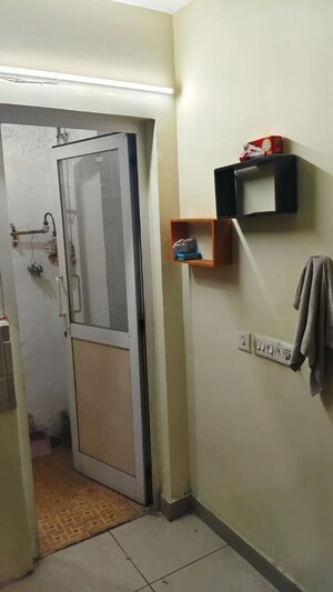 Furnished Amenities in 2 BHK Apartment at Land Craft Golf Links Apartment Phase 2, Pandav Nagar – for Rent