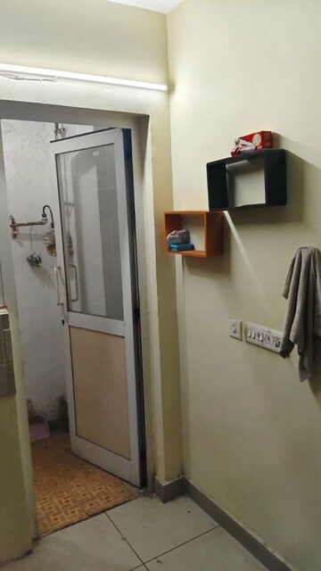 Furnished Amenities in 2 BHK Apartment at Land Craft Golf Links Apartment Phase 2, Pandav Nagar – for Rent