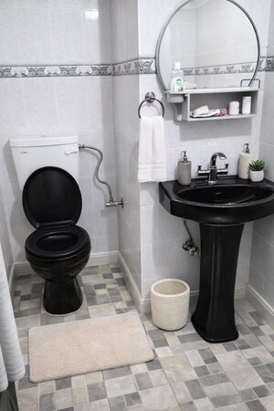Bathroom in 2 BHK Builder Floor at Moti Nagar – for Rent