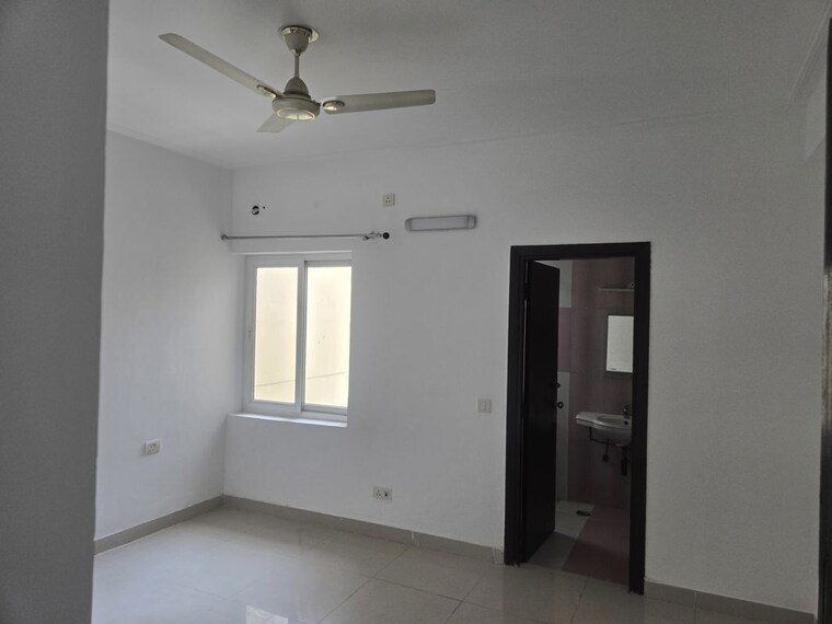 Room, purvanchal-royal-park 3 Bedroom 1315 Sq.Ft. Apartment In Sector 137 Noida 10095030