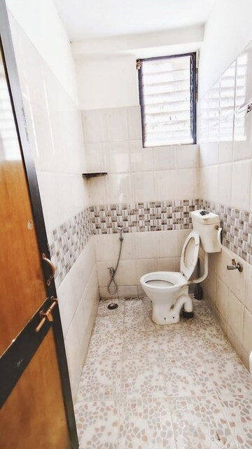 Bathroom in 1 BHK Apartment at Wadgaon Sheri – for Rent