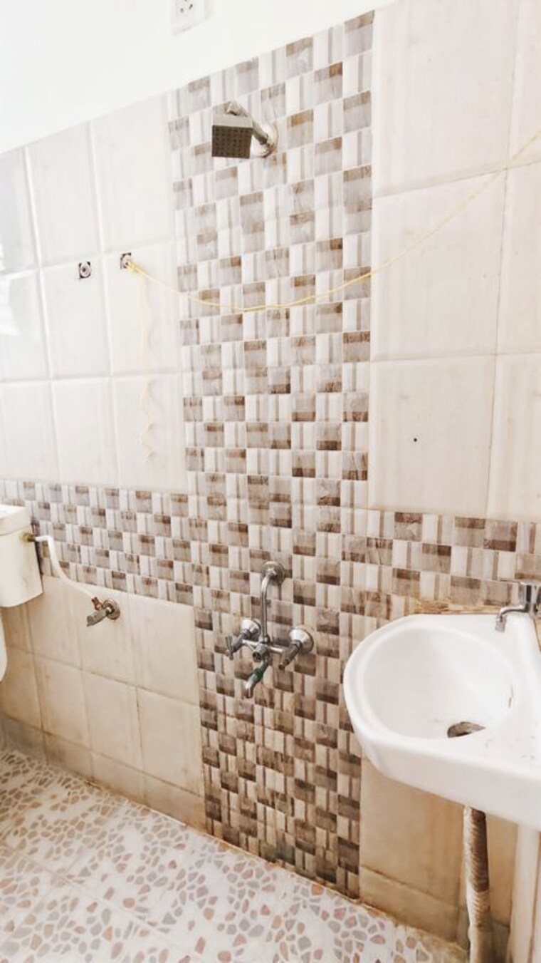 Bathroom, wadgaon sheri 1 Bedroom 450 Sq.Ft. Apartment In Wadgaon Sheri Pune 10095176