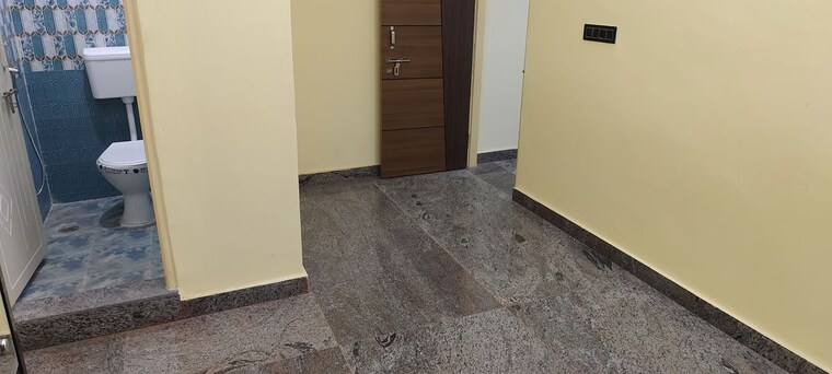 Room, jeevan bima nagar 1 Bedroom 600 Sq.Ft. Builder Floor In Jeevan Bima Nagar Bangalore 10095177