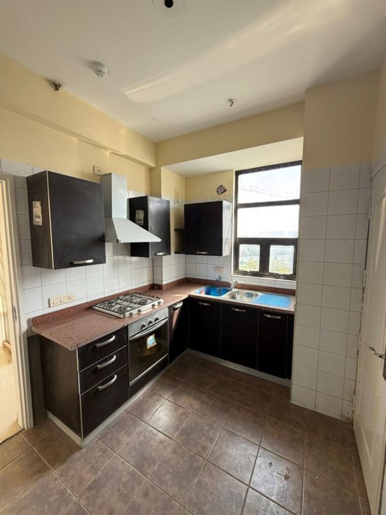 Kitchen, unitech-habitat 3 Bedroom 2100 Sq.Ft. Apartment In Pi Greater Noida Greater Noida 10095296