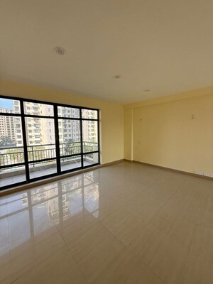 Hall in 3 BHK Apartment at Unitech Habitat, Pi Greater Noida – for Sale