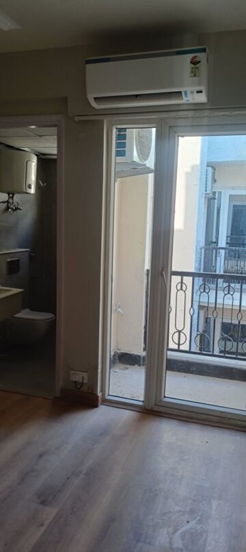 2 BHK Apartment For Rent in Signature Global City 81, Sector 81