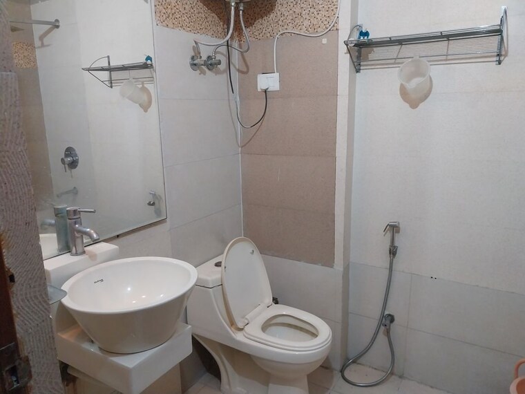 Bathroom, ifs-apartment 3 Bedroom 1500 Sq.Ft. Apartment In Sector 56 Gurgaon 10088179